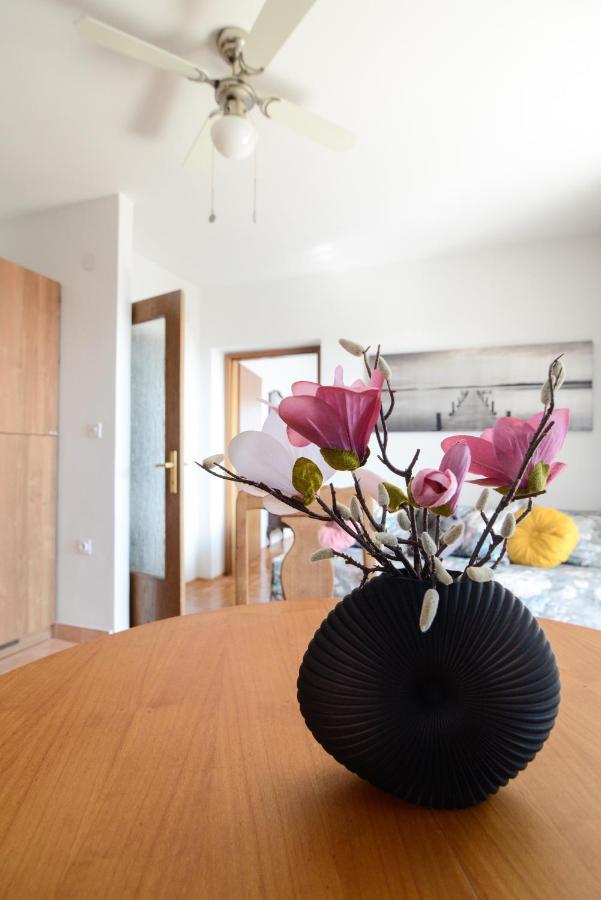 Apartment Glicinija Zadar Eksteriør bilde